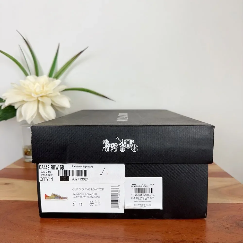 NWT Coach Clip Low Top Sneaker In Rainbow Signature Canvas size‎ US5/EU 35.5
